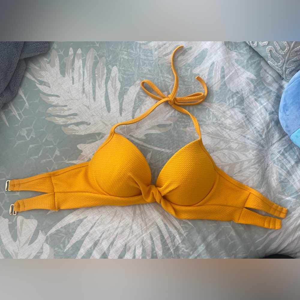 Bathing suit top